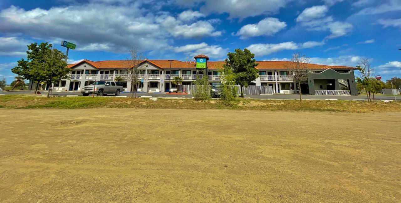 Surestay Hotel By Best Western Уилямс Екстериор снимка