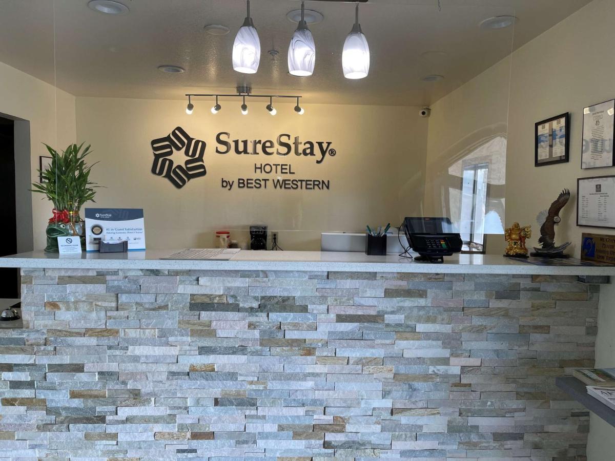 Surestay Hotel By Best Western Уилямс Екстериор снимка