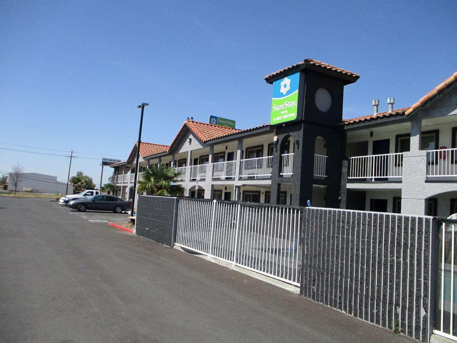 Surestay Hotel By Best Western Уилямс Екстериор снимка