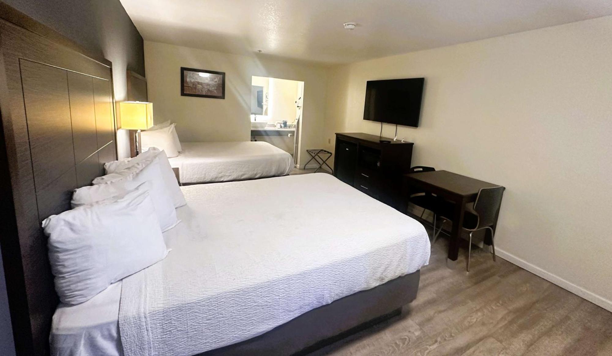 Surestay Hotel By Best Western Уилямс Екстериор снимка