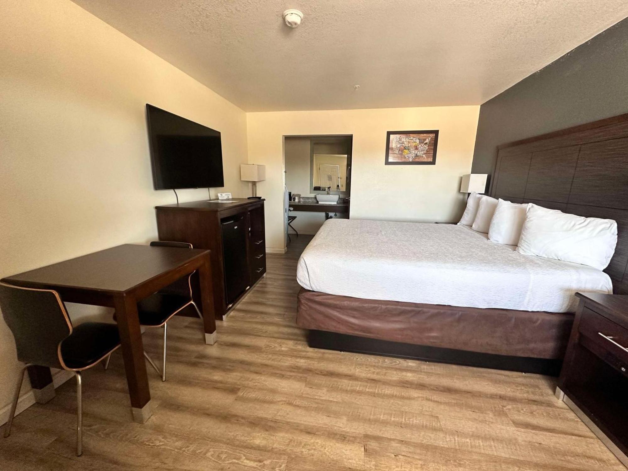 Surestay Hotel By Best Western Уилямс Екстериор снимка